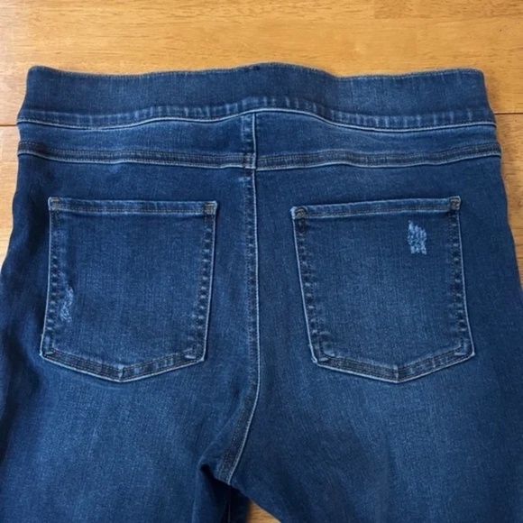 Spanx Distressed Skinny Jeggings Pull On Jeans Tummy Control Pockets, Size M - Picture 8 of 10